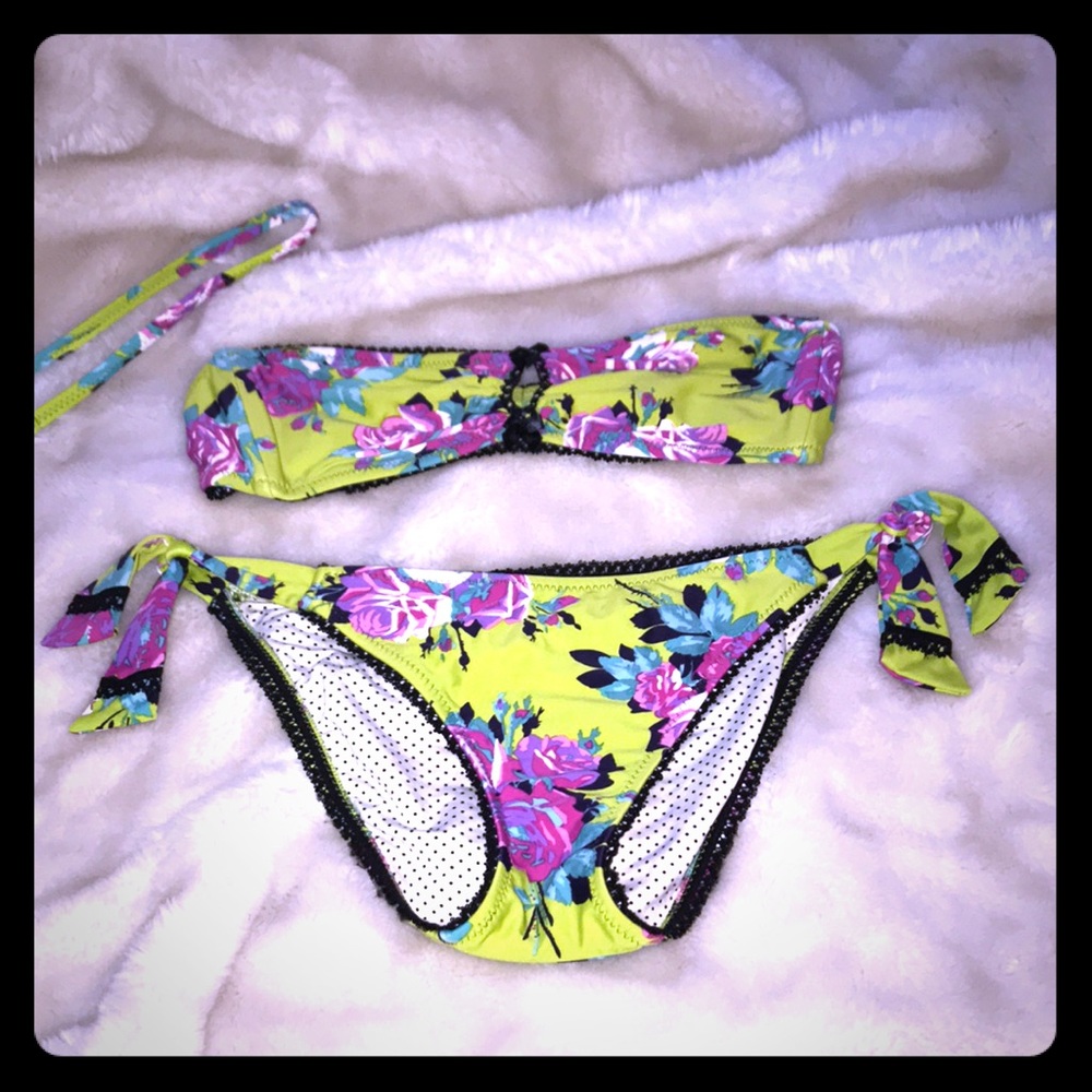 Betsey Johnson bikini